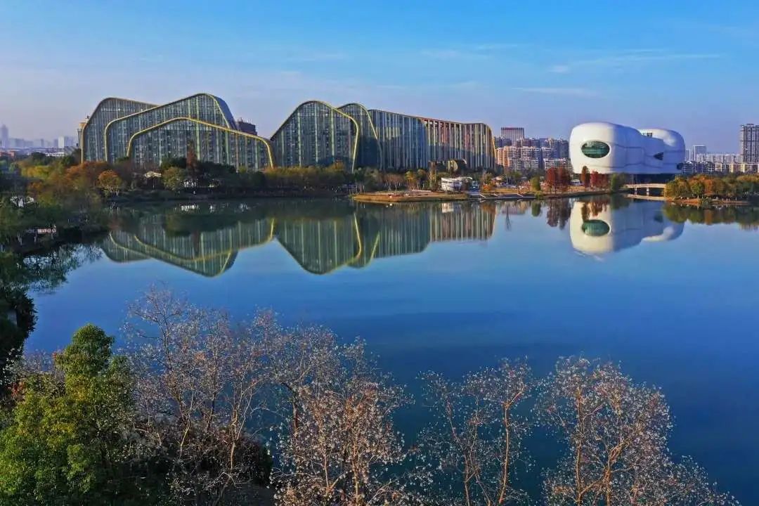 杭州白马湖建国饭店高级房 养生火锅套餐,还可以畅玩白马湖亲子乐园