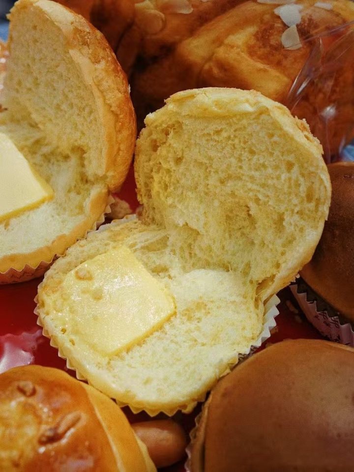 富贵菠萝油.jpg