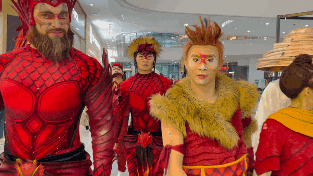 新天地绮幻巡游.gif