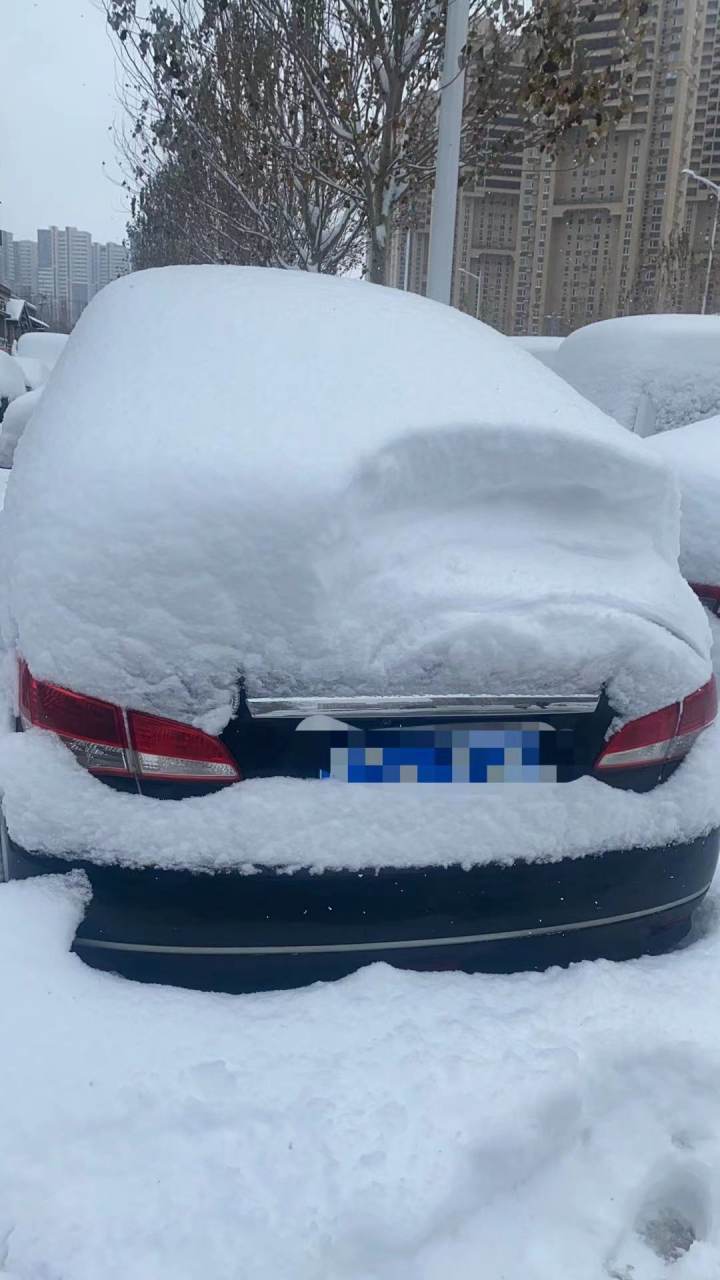 沈阳出现历史最强降雪远超2007年情况到底如何橙柿互动连线当地市民