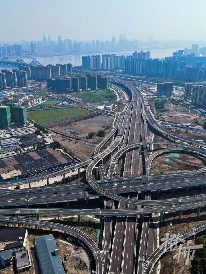 空港高架,新彭埠大桥今日开通,杭州交警发布国庆出城新路线!