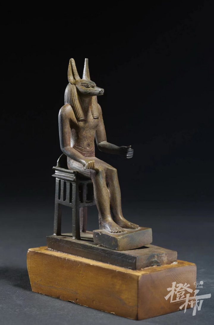 阿努比斯坐像_调整大小.jpg