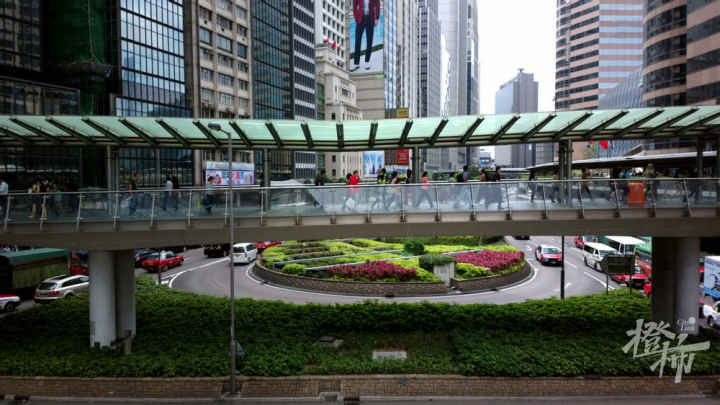 香港天桥3.png