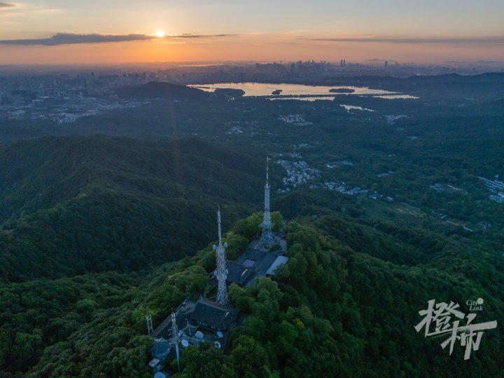 北高峰DJI_20240802053712_0199_D_1.jpg