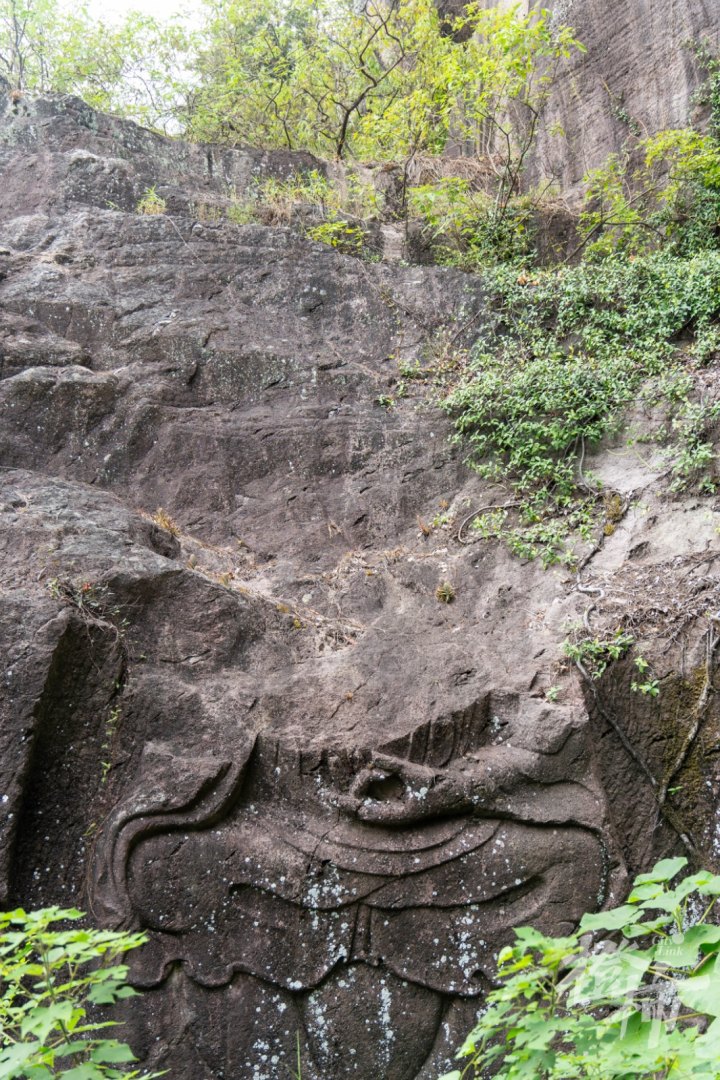 10佛像身躯已不见踪影DSC06363.jpg