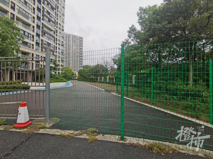 铁丝网1.png