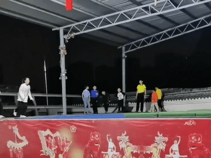 a7dbdaf3ly1htak4x1ooag20k00f0npl.gif