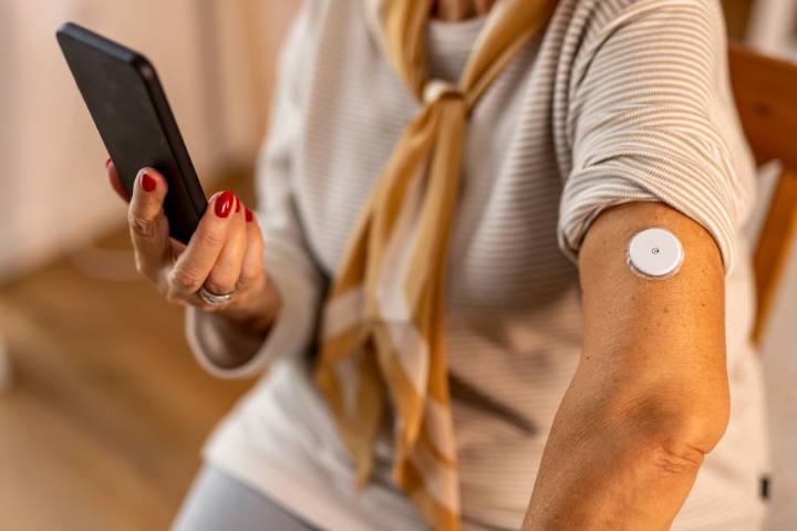 Continuous glucose monitors allow you to check your blood sugar by using a smartphone app connected to a wearable sensor.