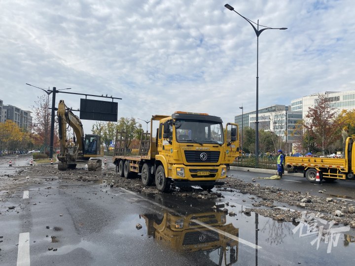 d9d3182cc5f41125885b5c37f2cff799.jpg