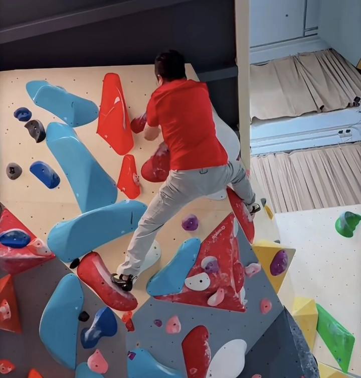 11e46c99fa24777749f722f6752a6e05.jpg